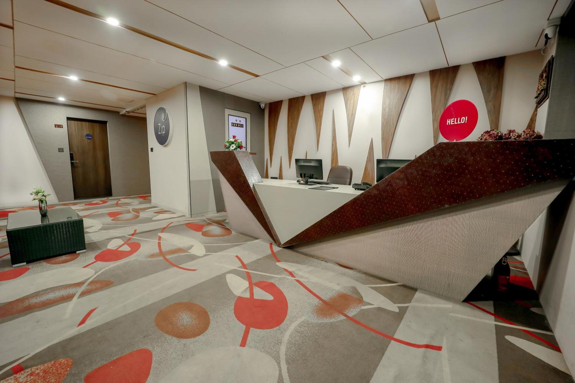 Zip By Spree Hotels Сурат Экстерьер фото